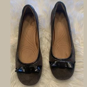Clarks Indigo Brown Suede Quilted Bow Shoes